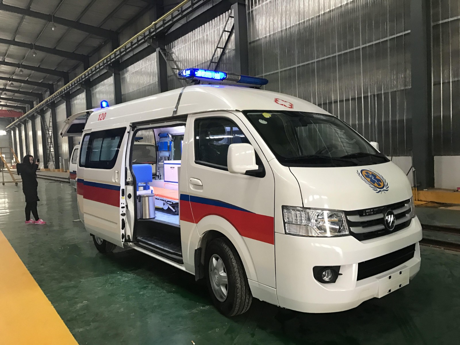 岫岩满族自治县救护车转院